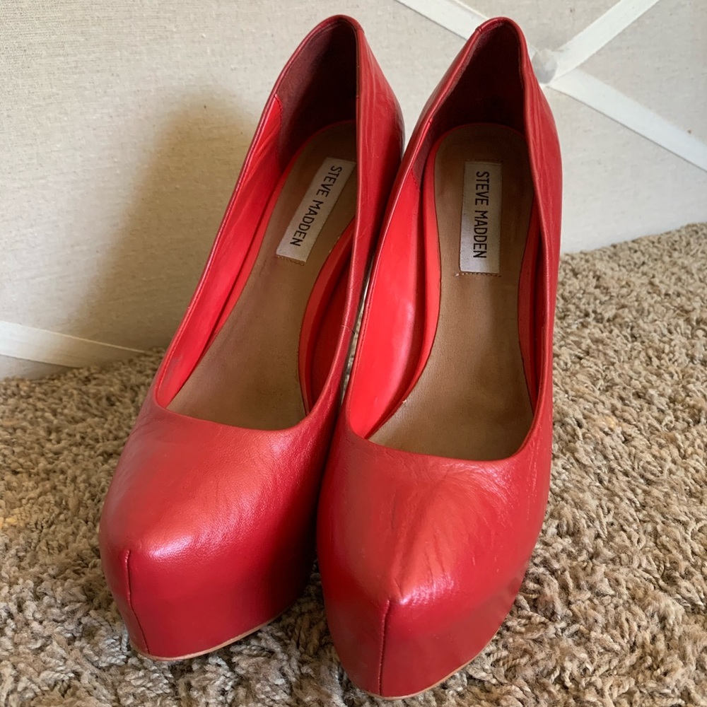 COPY - Steve Madden Dejavu Platform Heels